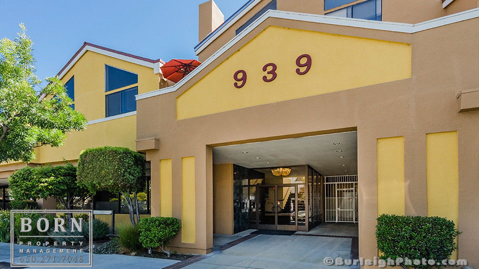 939 Laurel Street, #207